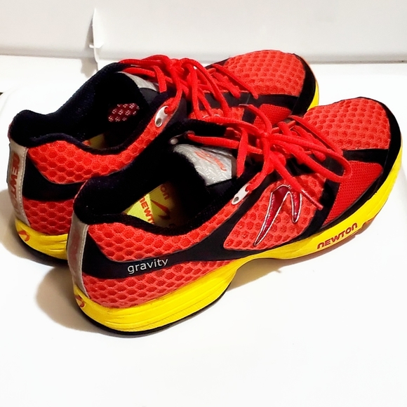 NEWTON GRAVITY PERFORMANCE RUNNING SHOES. MENS Sz:9.5 LIKE NEW. WORN A FEW TIMES - Picture 7 of 12